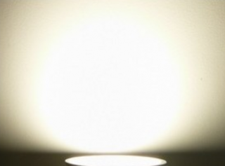 Stmívatelná LED žárovka IQ-LEDDIM 7W patice GU10 bodová 110° Barva světla: Denní bílá