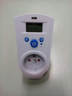 Zásuvkový termostat TH-928T