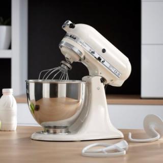 Kuchyňský robot Artisan KSM 150, 300 W KitchenAid