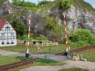 Přejezd s mechanickými závorami H0 - Auhagen 41604