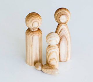 Pikle Dřevěné figurky - Rodinka z Kufříkova
