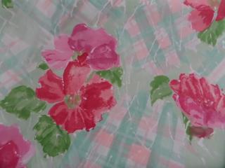 13 metrů - Růžové květy   (impozantní bavlněná textilie)