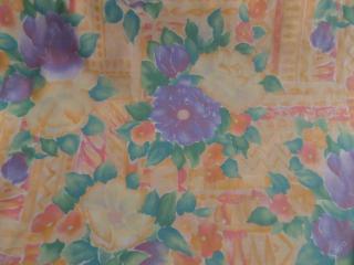 5 metrů - Moderní květy (pastelová textilie na závěs)