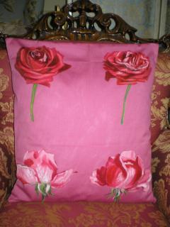Polštářový povlak "Růže"  PP10 (bavlněný materiál s florálním motivem - 43cm x 49cm)