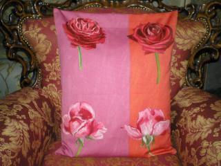 Polštářový povlak "Růže"  PP11 (bavlněný materiál s florálním motivem - 42cm x 51cm)