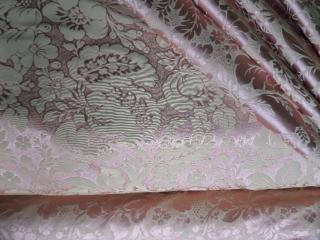 Růžový damašek s květy  CA169 (oboustranná textilie na závěs i originální čalounění)