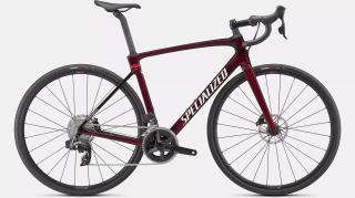 Silniční kolo SPECIALIZED Roubaix Comp - SRAM Rival eTap AXS Gloss Red Tint Carbon Metallic White Silver Velikost: 44