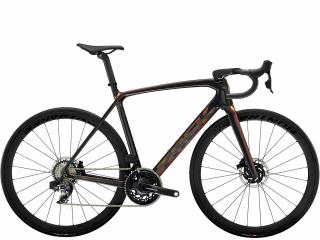 Silniční kolo TREK Émonda SLR 7 AXS Axinite Flip/Trek Black Velikost: 47