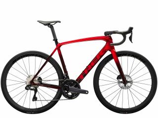 Silniční kolo TREK Émonda SLR 7 Metallic Red Smoke to Red Carbon Smoke Velikost: 62