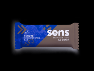Sens Serious Protein tyčinka s cvrččím proteinem 60 g Příchuť: Hořké kakao a sezam