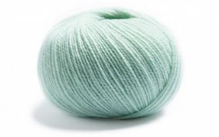 příze LAMANA Milano merino s kašmírem 25g Barva: Linden Green