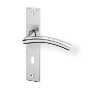 Dveřní kování PIPA HR ECO nerez (Dveřní kování PIPA HR ECO nerez  se štítem s roztečí 72 nebo 90 mm, vhodná pro interiér, pro dozický (obyčejný), cylindrický (fab) zámek, nebo s uzamykací páčkou na WC.)