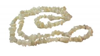 Měsíční kámen bílý náhrdelník sekaný dlouhý (obvod cca 80cm)