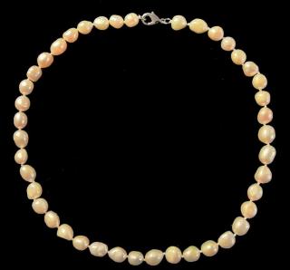 Říční perly meruňkové náhrdelník nepravidelný 45 cm