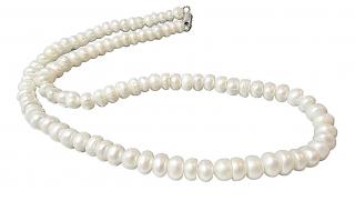 Říční perly náhrdelník bílý, perly ploché malé, obvod 46 cm (Obvod 46 cm, vel. perel cca 0,6x0,5 cm)