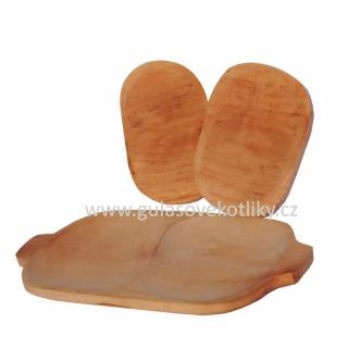 malý dřevěný podnos dělený a dva velké talíře (servírovací dřevěný podnos dělený na dvě části a dva velké talíře)
