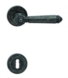 Cobra dveřní kování Atlantis-R rustikal Provedení: WC - klika/klika s otvorem pro WC, koupelna