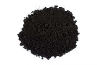 Oxid železitý, černá, č. 318, vysoce vydatná (Práškový pigment)