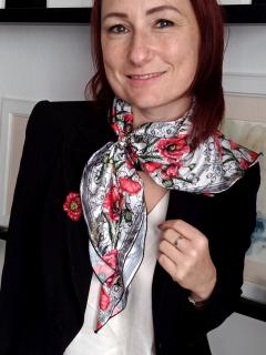 KSD-art saténový šátek červenočernobílý Velikost: 70 x 70 cm