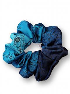 Saténová gumička do vlasů scrunchies - modrá - Máky v královské modré