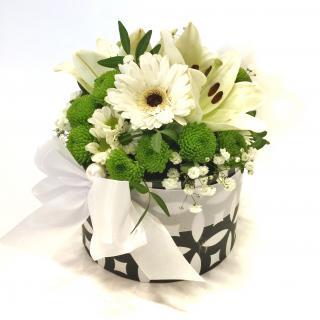 Flowerbox White Velikost pugetu: Malý (na obrázku)