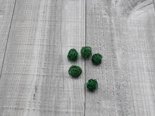 Drátkové kouličky hladké zelená 15