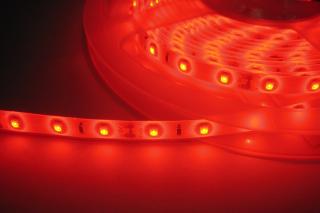 LED pásek samolepící 4,8W/m, 470lm, IP54, Ra>90 Barevná teplota: Červená