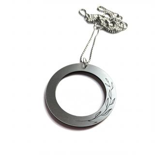 LEAVES SILVER náhrdelník (metalický stříbrný náhrdelník)