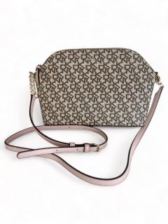 DKNY dámská crossbody kabelka 83655 béžová  (DKNY malá taška přes rameno s potiskem loga)