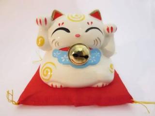 Čínská kočka štěstí bílá 9 x 7 cm