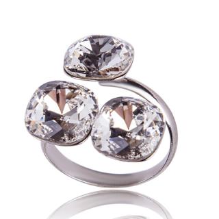 Stříbrný prsten s krystaly Square trio Crystal (Stříbrný prsten s krystaly)