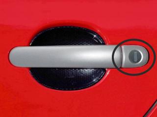 Kryty klik malé, stříbrný matný (1x s otvorem + 3x bez) - Škoda Fabia II. (Kryty klik malé pro Škoda Fabia I. / Fabia II. / Octavia I. / Octavia II. / Superb I.)