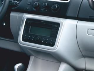 Rámeček středové konzole kolem rádia, ABS stříbrný matný - Škoda Roomster (Škoda Fabia II. Lim./Combi 2007-2014, Roomster 2006-2014)
