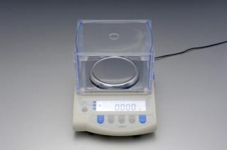 Laboratorní váha,  VIBRA AJ 420 CE do 420g d=0,001g (Osobní váhy)