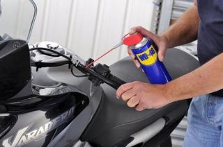 Univerzální mazivo proti korozy a rzi WD-40 250 ml