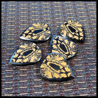 Tribal Tones Snake Single Plectrum