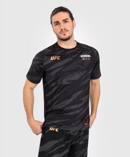 UFC Adrenaline by Venum Men's Fight Week Dry-Tech T-shirt, Urban Camo Velikost: L