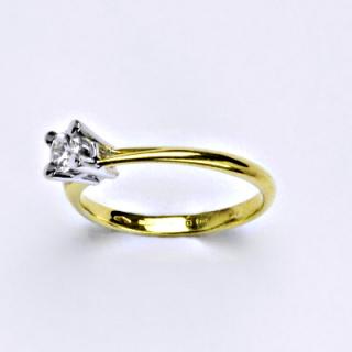 Prsten kombinace žluté a bílé zlato 14 karátů, syntetický zirkon, váha 2,30 g, vel.53