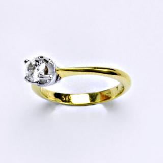 Prsten kombinace žluté a bílé zlato 14 karátů, syntetický zirkon, váha 3,20 g, vel.52,5