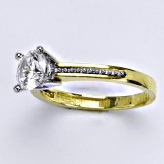 Zlatý prsten, kombinace bílé a žluté zlato, syntetický zirkon, váha 3,24 g, vel.57,5