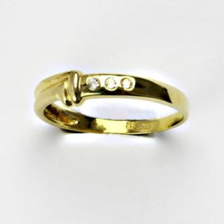 Zlatý prsten, prsten ze zlata, žluté zlato, prsten se zirkony 1,77 g, vel 56