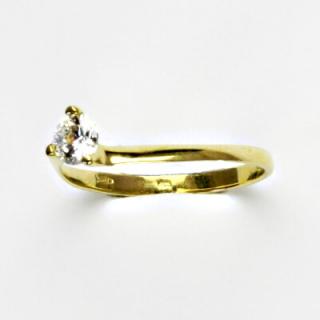Zlatý prsten s čirým zirkonem, žluté zlato, prstýnek ze zlata, čirý zirkon, 1,70 g, vel. 58