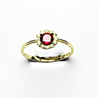 Zlatý prsten, žluté zlato, červený zirkon, čiré zirkony, T 1495
