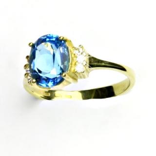 Zlatý prsten, žluté zlato, prstýnek s čirými zirkony, přírodní topaz swiss,T 1497