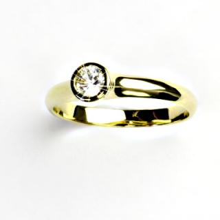 Zlatý prsten, žluté zlato, prstýnek se zirkonem, čirý zirkon, VR 255