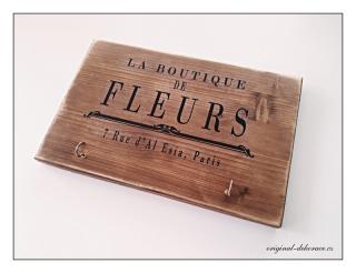 Věšák dřevěný - Fleurs (- věšák na klíče, věšák na utěrky, doplňky, dřevěné dekorace, dekorace na zavěšení, do bytu, na chatu, na chalupu, dárky, Francie, háčky na zeď)