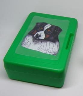 Australský ovčák - plastový box (objem 0,9 l / 1,2 l)