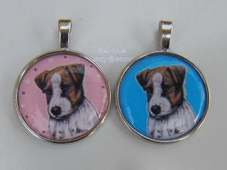 Jack Russel teriér - bižuterní přívěsek (průměr 25 mm)