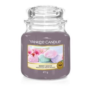 Yankee Candle střední svíčka classic Berry Mochi 411 g