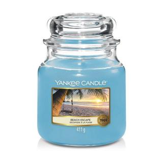 Yankee Candle střední vonná svíčka Classic Beach Escape (Únik na pláž)